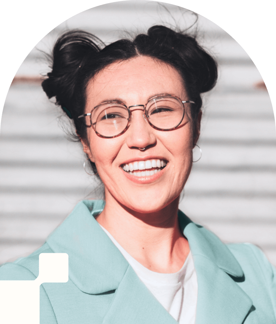 Lily Woods Customer Image - CIUGU